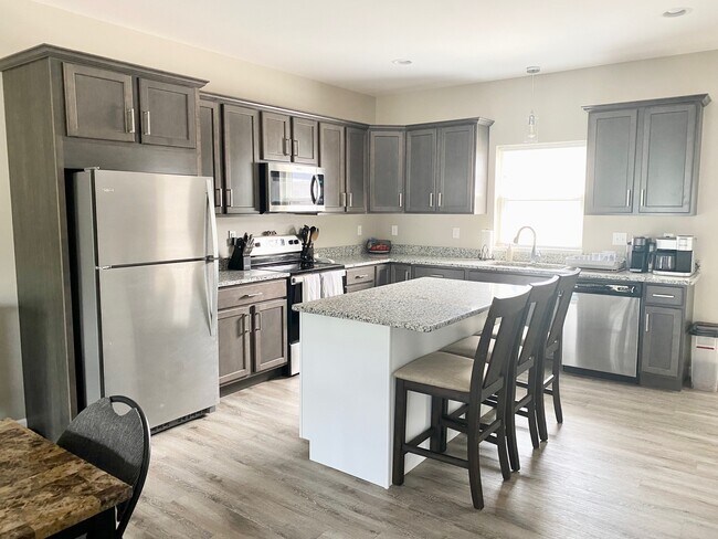 Photo - 113 Manchester Dr