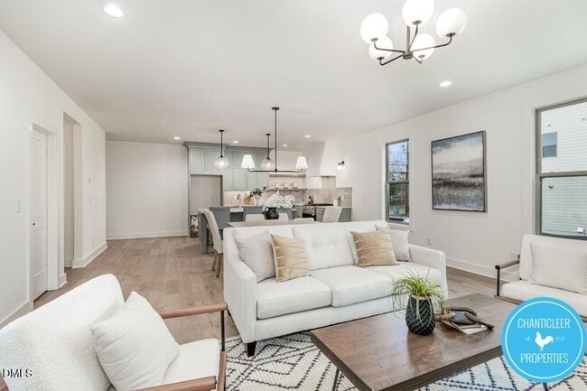 Photo - 2300 Broad St