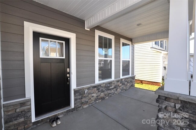 Photo - 8007 Oakmere Rd