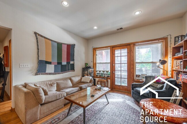 Building Photo - 2724 N Kimball Ave Unit 3 Rental