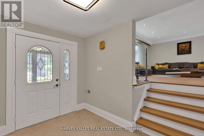 Photo - 16 Wedgeport Pl