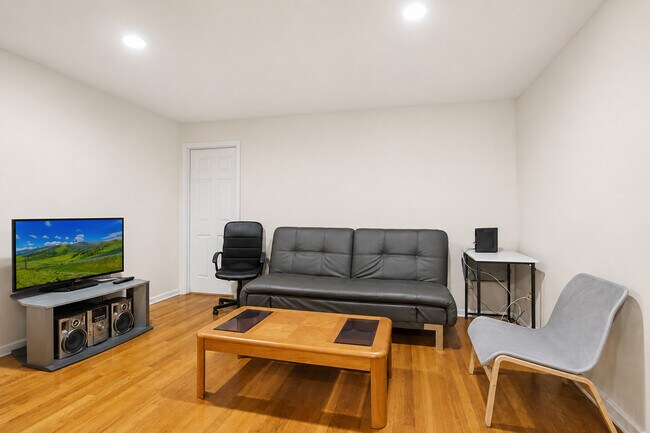 Photo - 2147 Ridge Ave