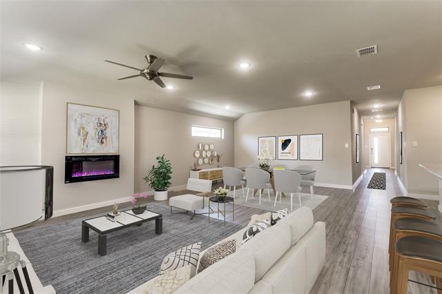 Photo - 2413 Spring Side Dr