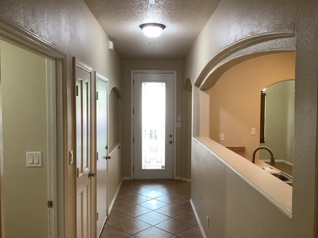 Photo - 3141 Zia St NE