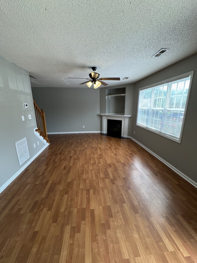 Photo - 2345 Vineyard Dr Townhome