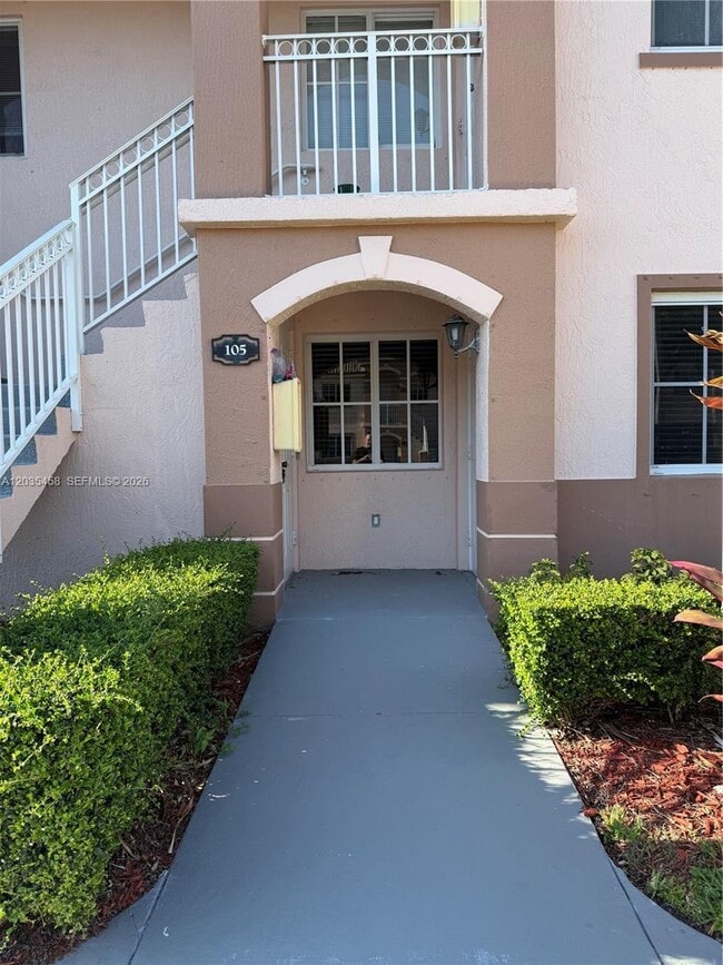 Building Photo - 1271 SE 28th Ct Unit 105