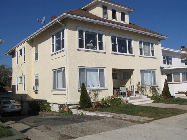 Building Photo - 647 Revere Beach Blvd Unit 1