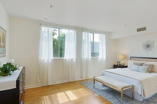 Photo - Rare Opportunity to Rent Spacious & Bright WLA Condo Unit 202