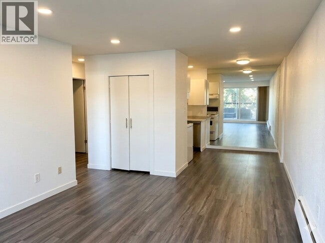 Photo - 774 Great Northern Wy Unité 409