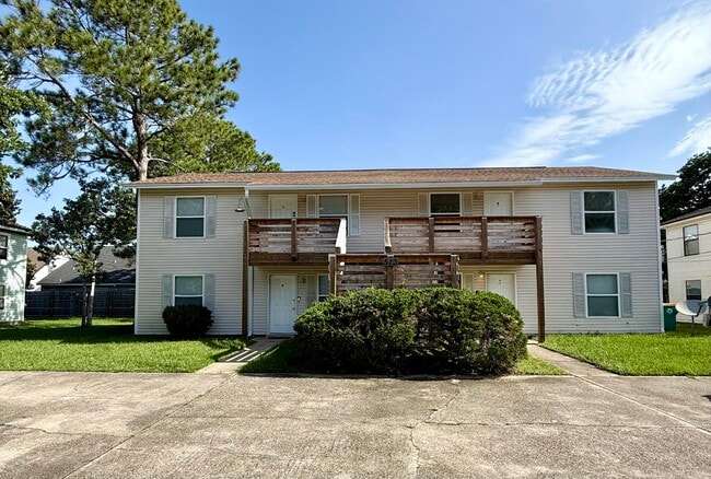 Building Photo - 513 Landview Dr Unit D