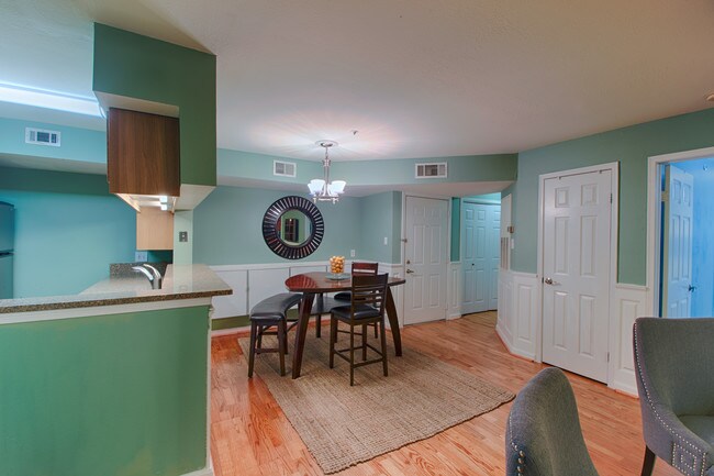 Photo - 3309 Wyndham Cir Unit 3185