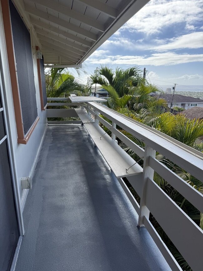 Photo - 2 bed 1 bath, 1 studio for $4,100.00/mo with beautiful view of Diamond Head. DONT MISS OUT!