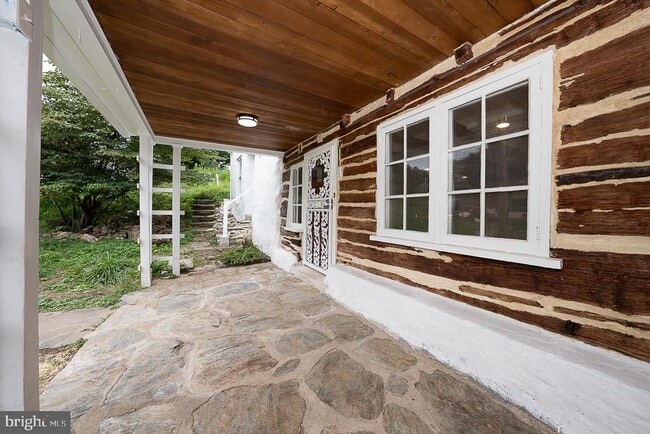 Building Photo - 875 Old State Rd Rental