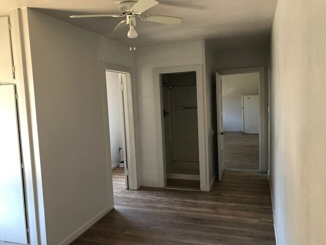 220 Cedar St