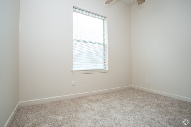 1BD/1BA - 655SF Bedrrom - The Elysian II
