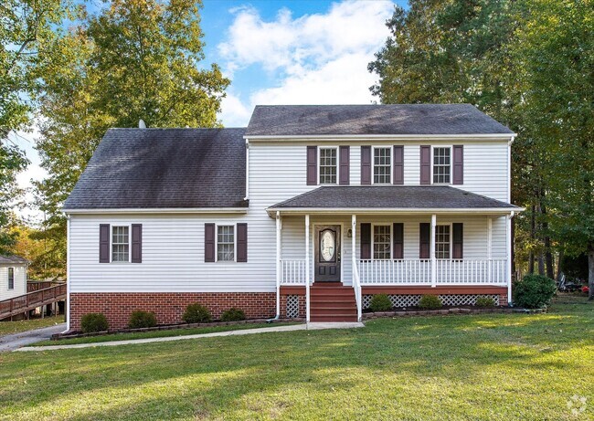 Building Photo - LOVELY 4 bedroom COLONIAL IN ASHBROOK Rental