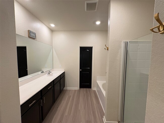 Photo - 7719 Vacek Meadows Loop