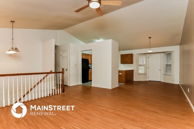 Photo - 31 Civic Park Ct