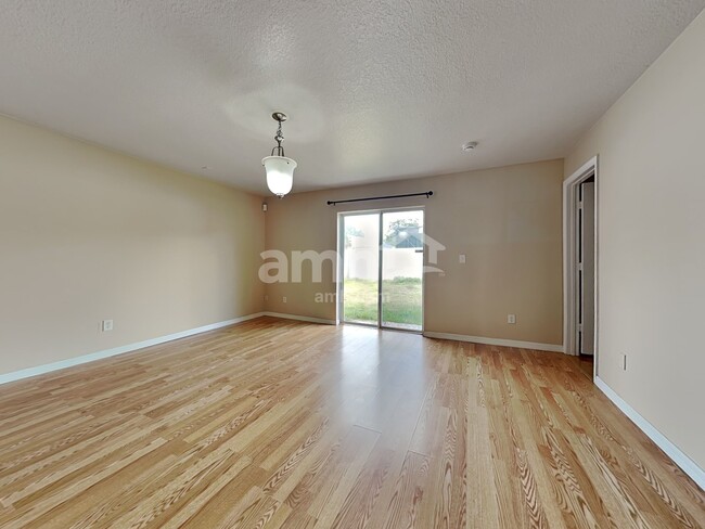 Photo - 31015 Mandolin Cay Ave