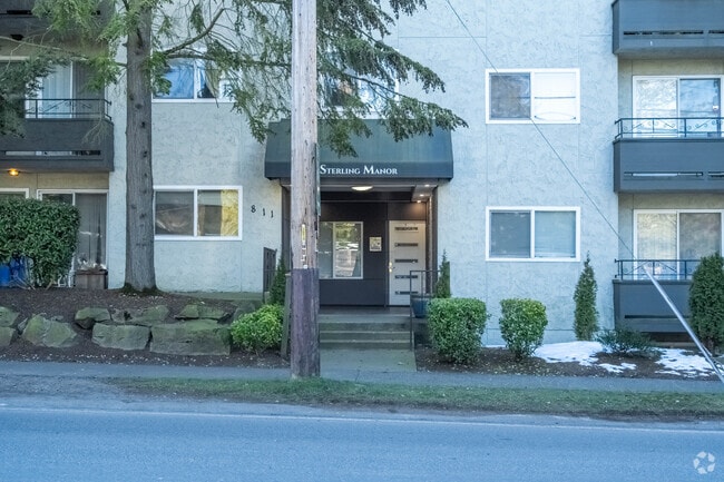 Entrance - Spacious unit nestled across from Bitterla...