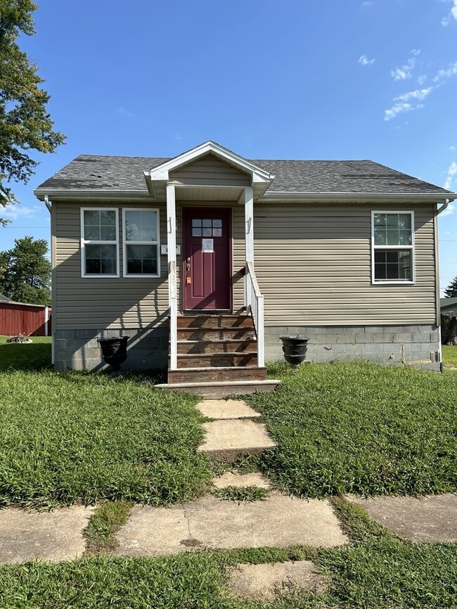 Building Photo - 609 E Cherry Ave Rental
