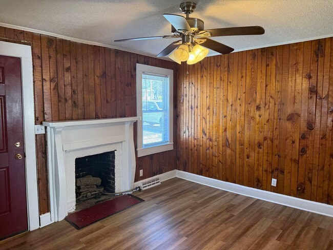 Photo - 1401 Sidney Ave