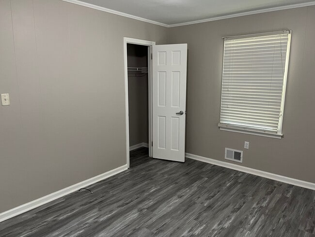 Photo - 4495 Ridge Rd