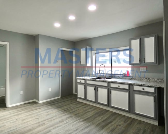 Photo - 237 Yondota St Unit Apt 1