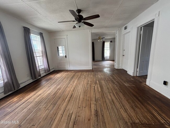 9 4th Ave Unit 2