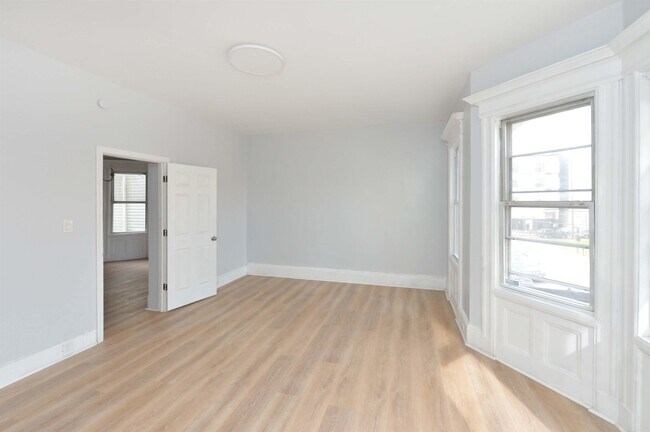 Photo - 124 Tuers Ave