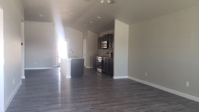 Photo - 3 Bedroom 2 bath home!