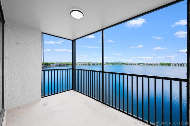 Photo - 105 Lake Emerald Dr Unit 706