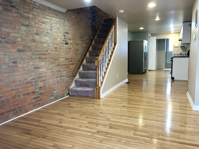 2410 Foster Ave