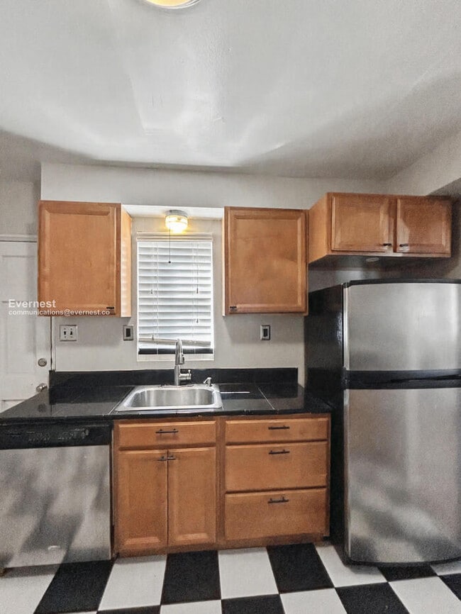 Photo - University City Charm Meets Modern Comfort / 4 Beds & 2 Baths / Available Now!