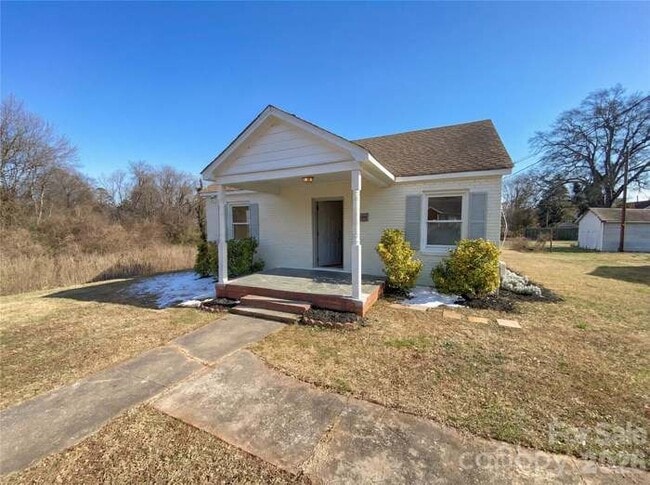 Building Photo - 2308 Grimes St