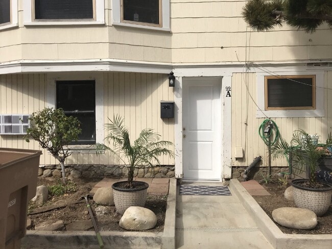 Photo - "Delightful 1-Bedroom Apartment in Historic Home!"