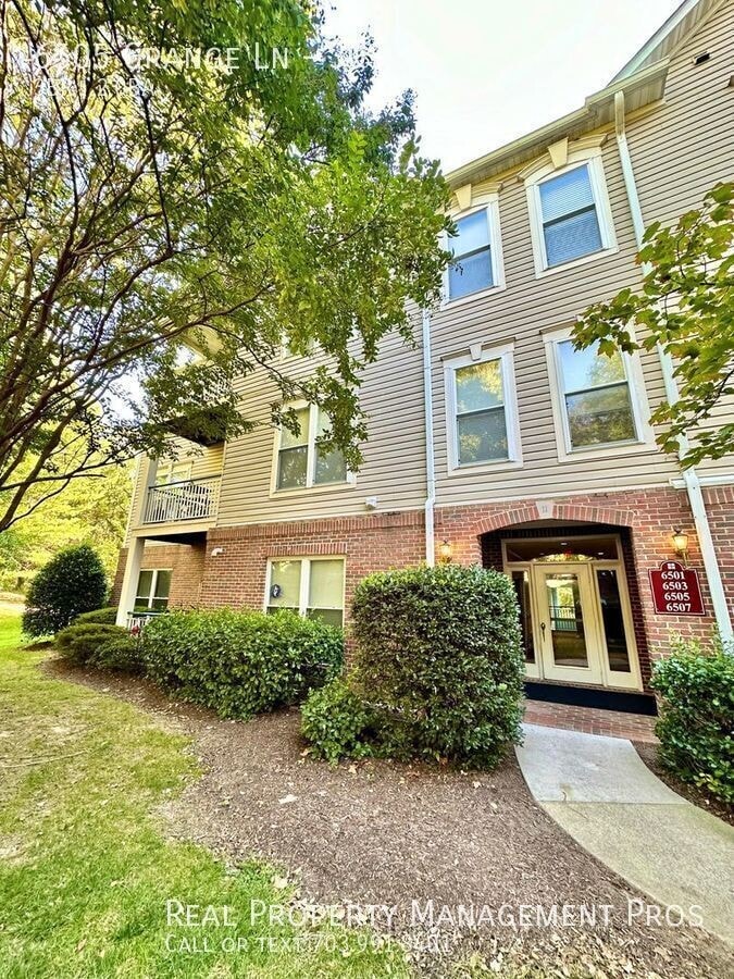 Photo - 6505 Grange Ln Unidad 303