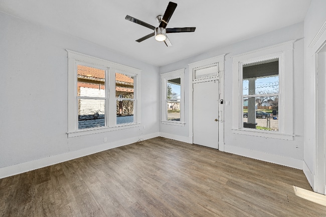 Photo - 817 S 10th St