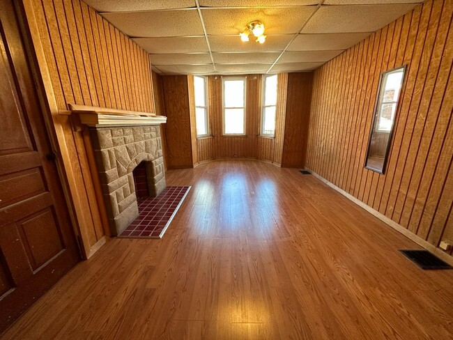 Photo - Cozy Two Bedroom Apartment! Great Oakland ... Unit 3610 #2
