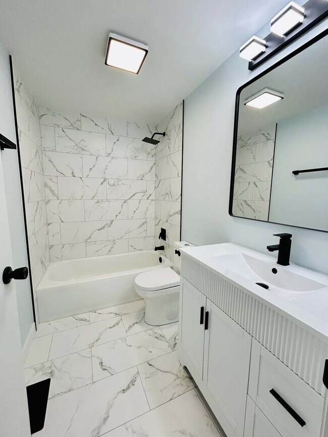 Photo - 1336 Wakeby Ln