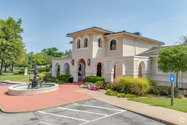 Oficina de arrendamiento - Estancia Apartments