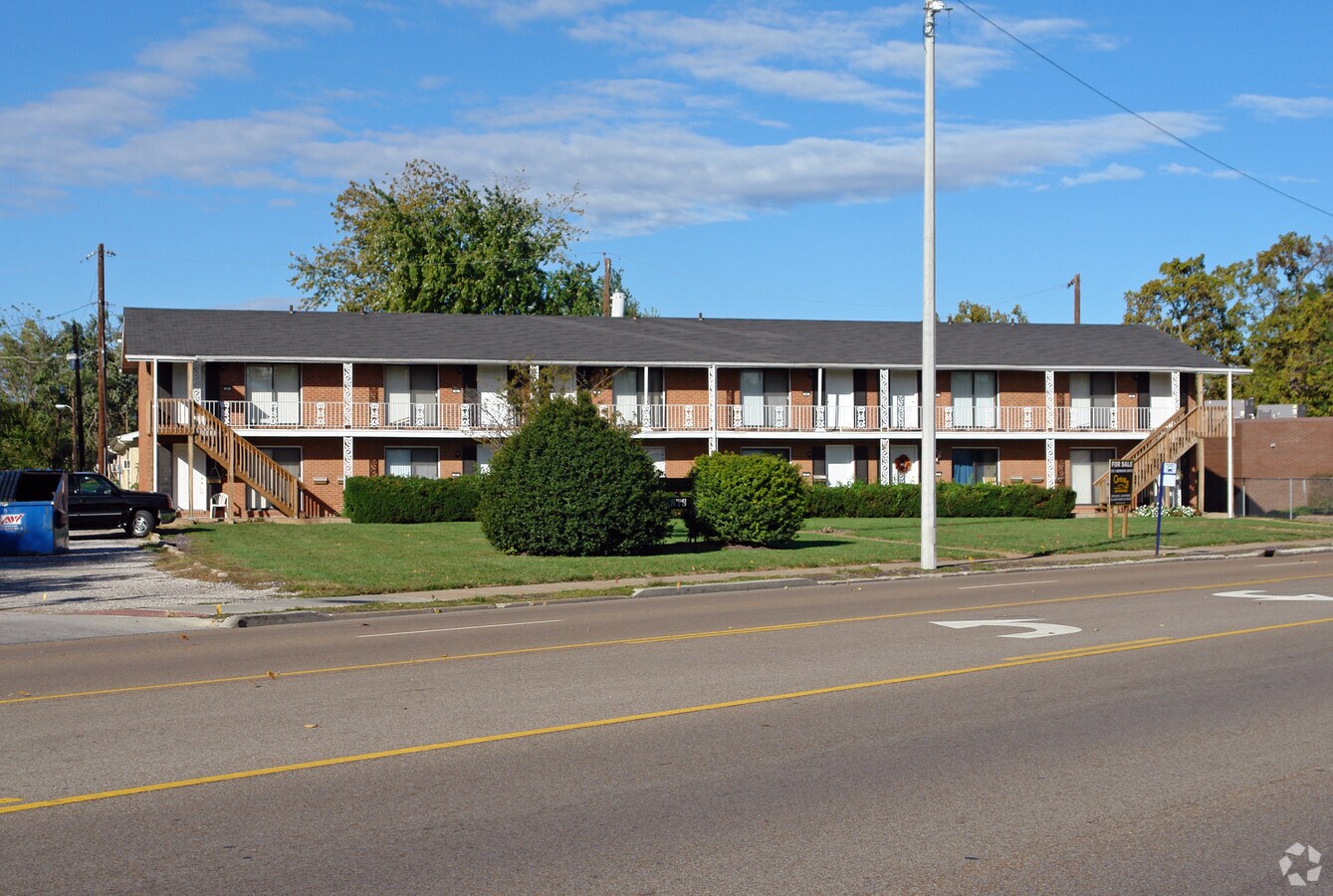 Photo - 3600 W Main St