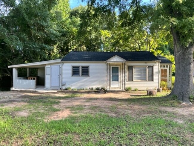 Photo - Adorable 2 bedroom 1 bath home . Located i...