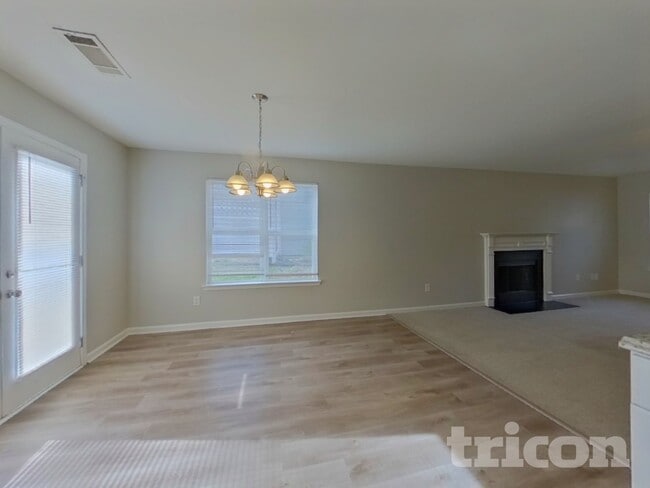 Photo - 110 Summerbrook Rd