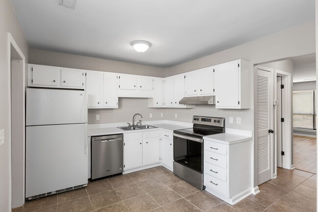 Photo - 1426 Camp Rd