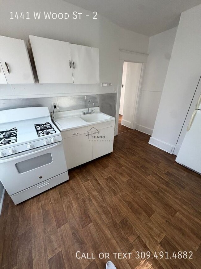 Photo - 1441 W Wood St Unit 2