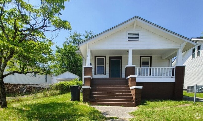 Building Photo - 311 E Emerald Ave Rental