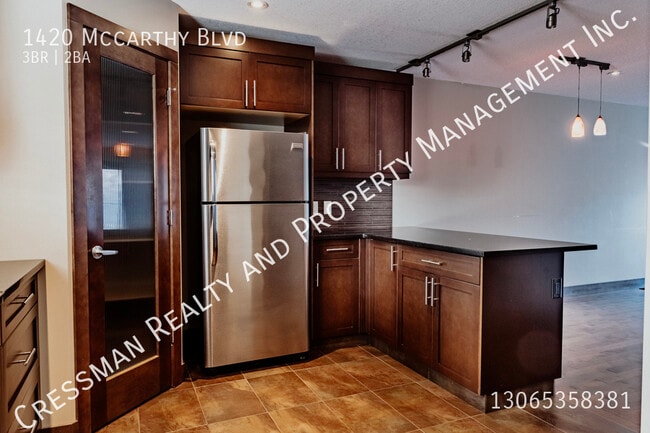 Photo - 3 bedrooms, 1.5 baths, double car garage