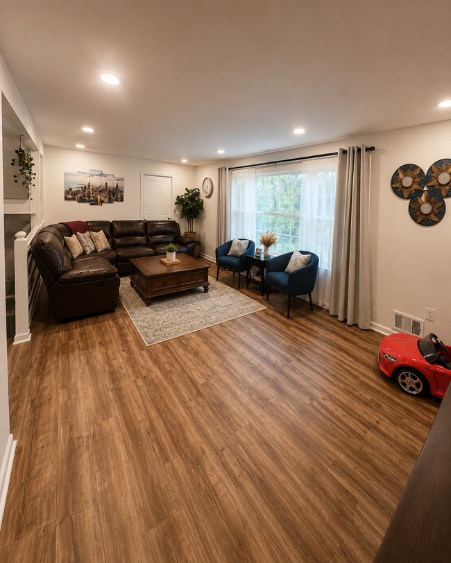 1218 Fox Run Pl