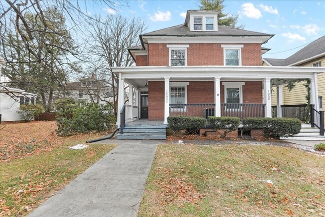 Building Photo - 1052 Edgar Ave Unit 1052 Edgar Ave